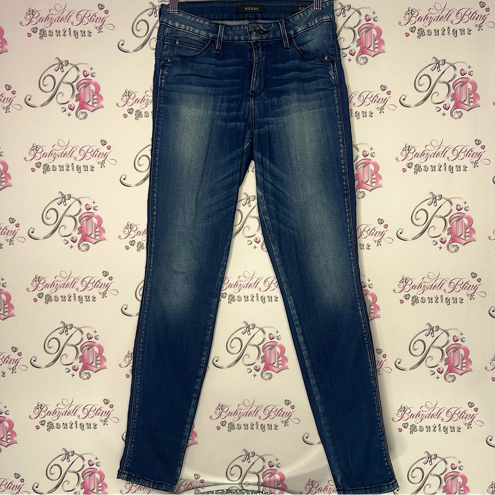 Guess curvy X jeans denim soft stretchy cute black logo on the back y2k cute